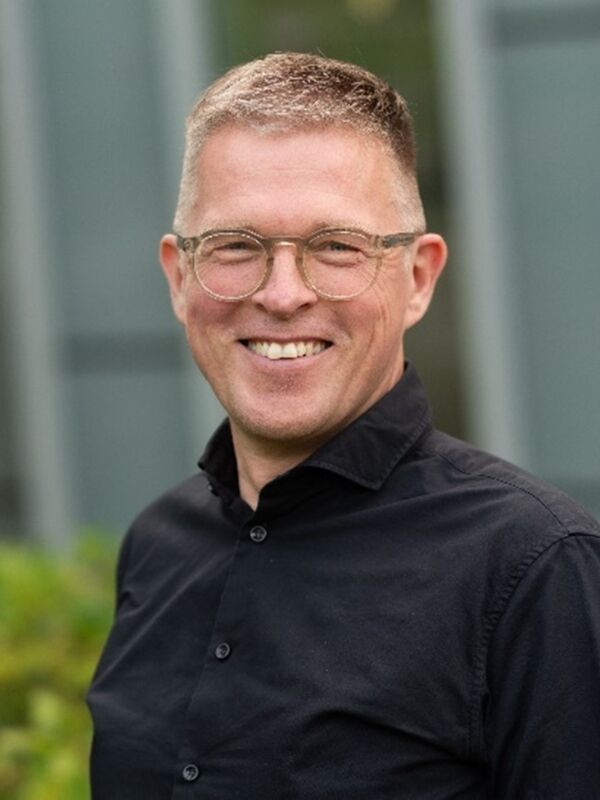 T.J.H. (Theo) Niessen